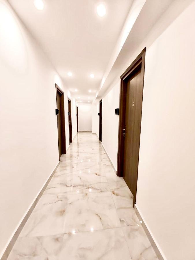 Real City Suites Syntagma 아테네 외부 사진